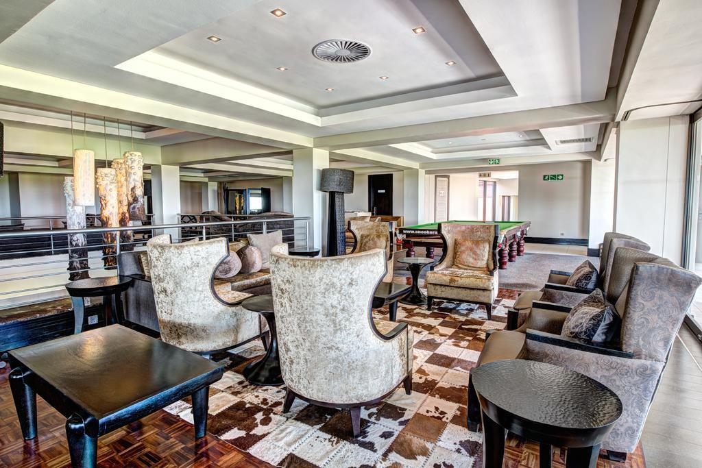 Royal Marang Hotel Phokeng Exteriör bild The lounge at the airport