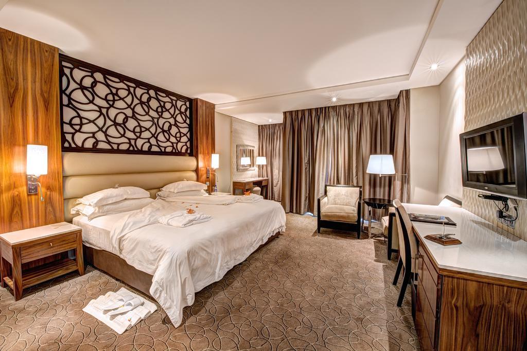 Royal Marang Hotel Phokeng Rum bild
