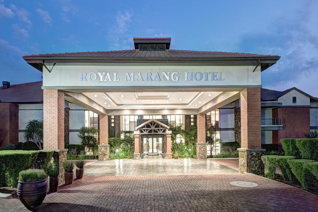 Royal Marang Hotel Phokeng Exteriör bild Royal Marang Hotel